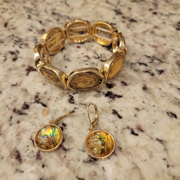 Pretty Abalone Shell Drop Earrings and Bracelet - Picture 2 of 5